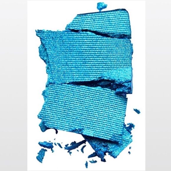 New Revlon Blue Eyeshadow Make Up - Picture 6 of 8